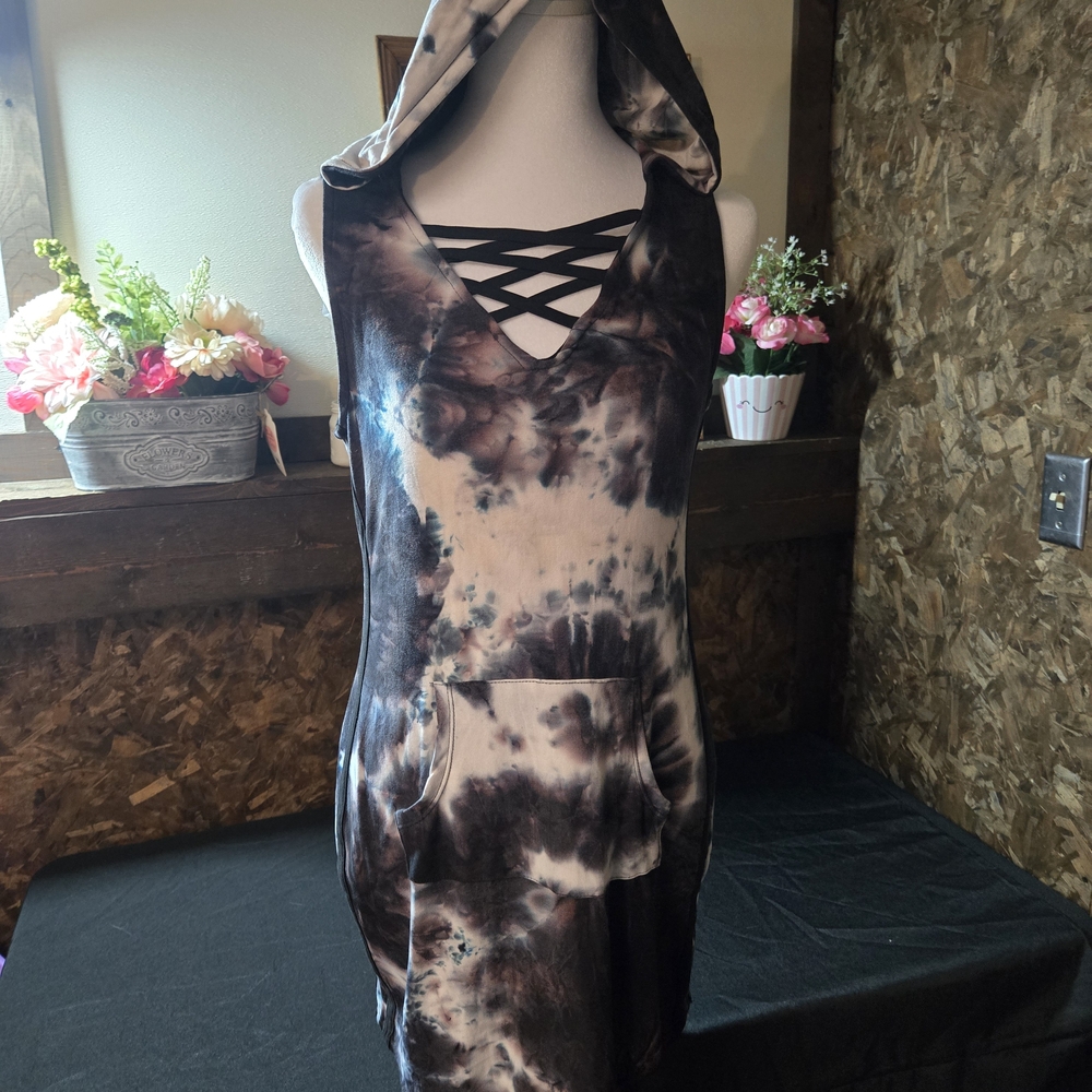 No Boundaries Black and White Tie-Dye Midi Dress